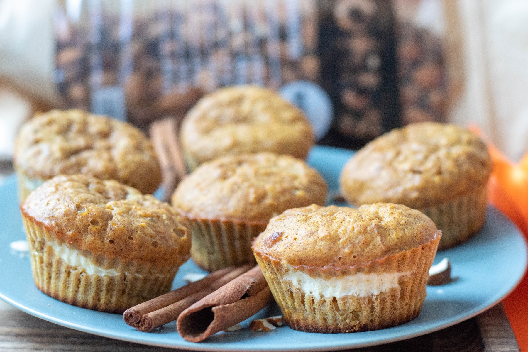 Fitness recipe: Pumpkin cheesecake muffins with crunchy almonds. almonds. j...