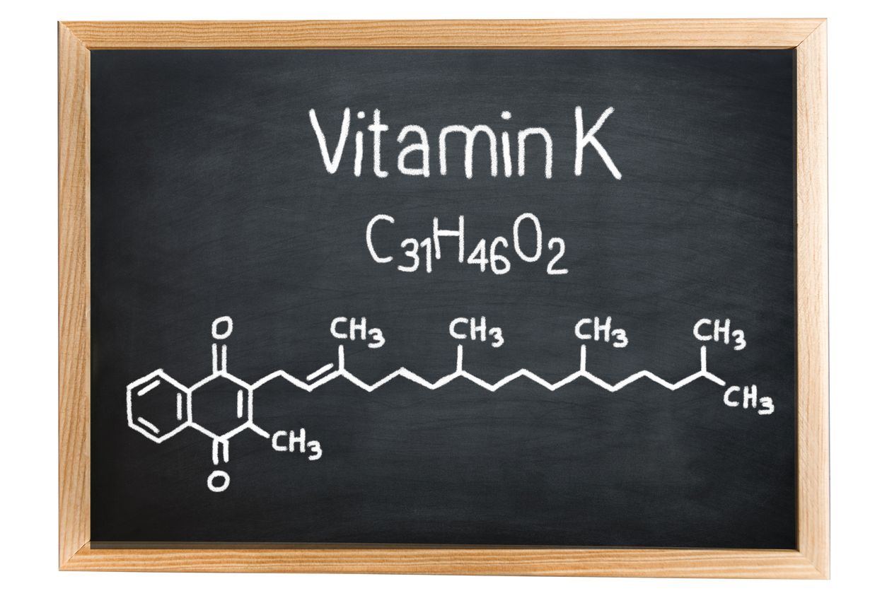 vitamín K2 účinky na zdravie a benefity