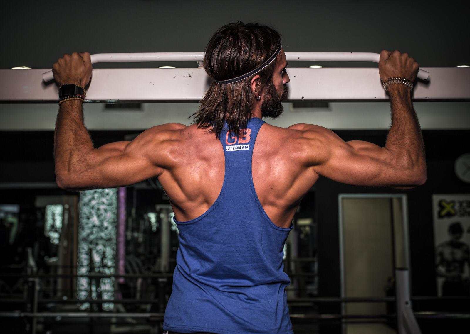 Как тренироваться на лице - подтягивания